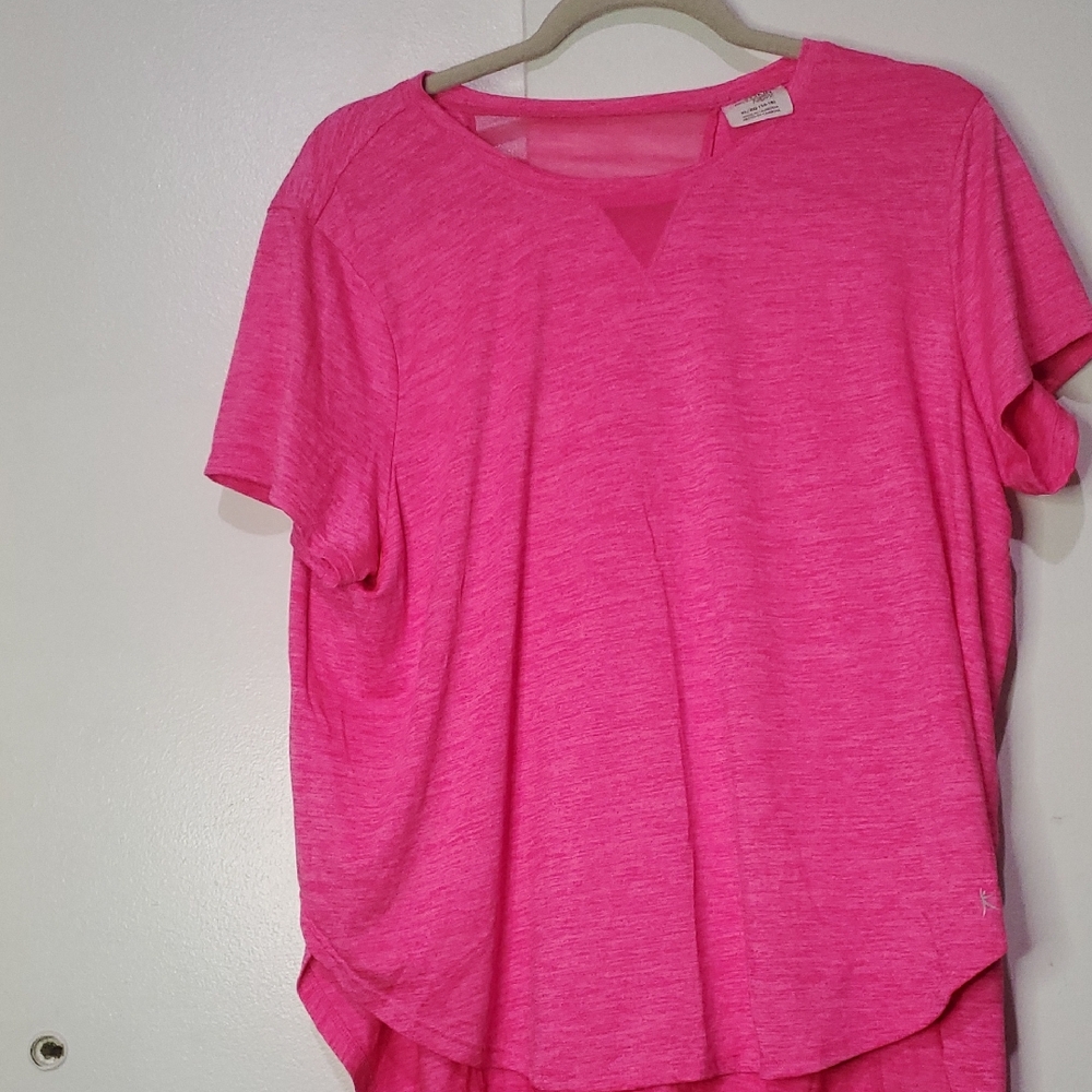 Danskin Vivid Pink Short Sleeve Tee